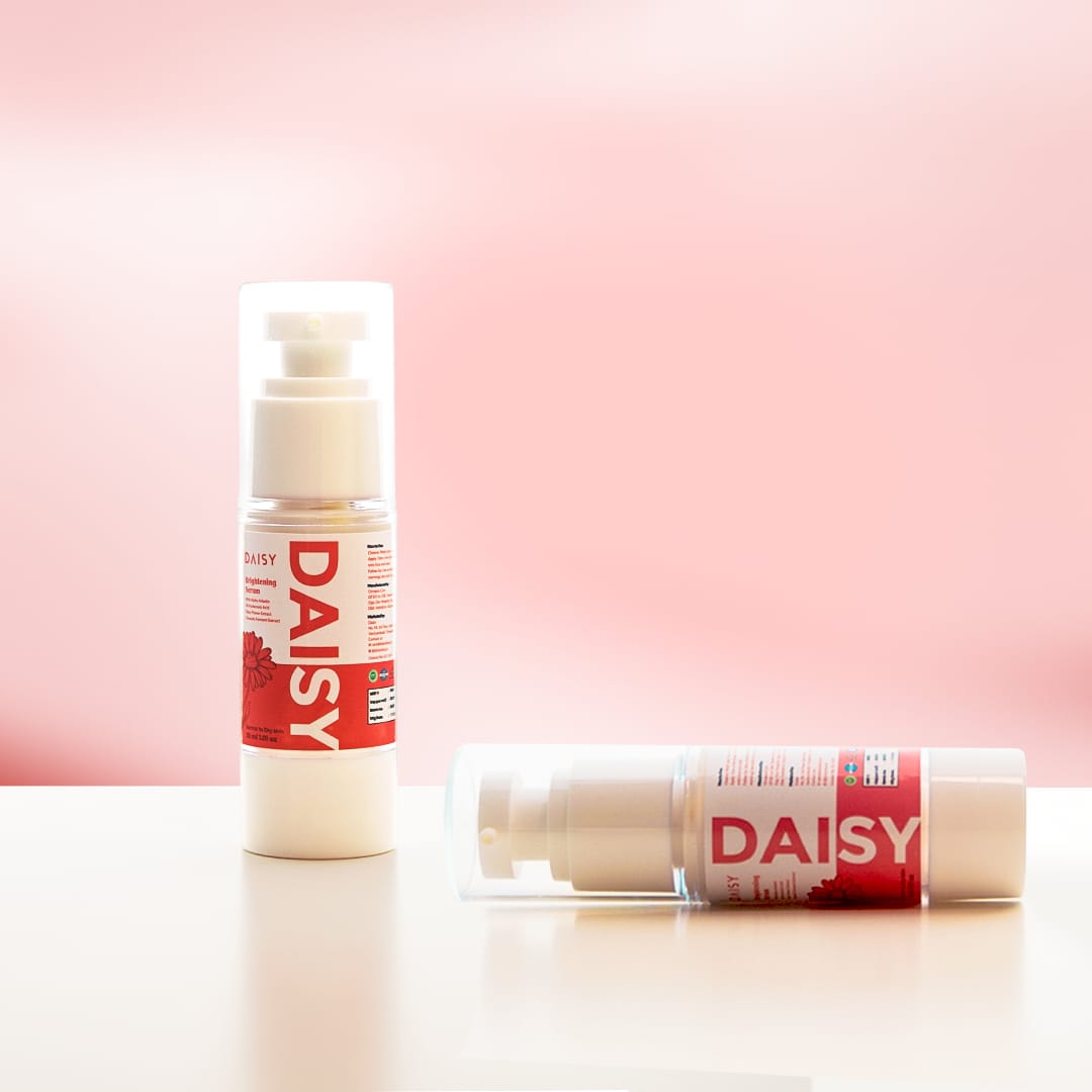 Daisy Brightening Serum (30g)